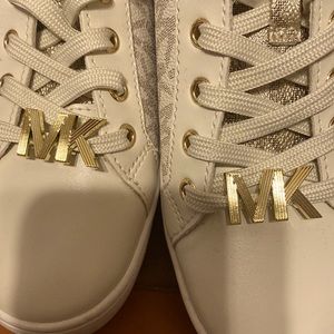 Mk shoes